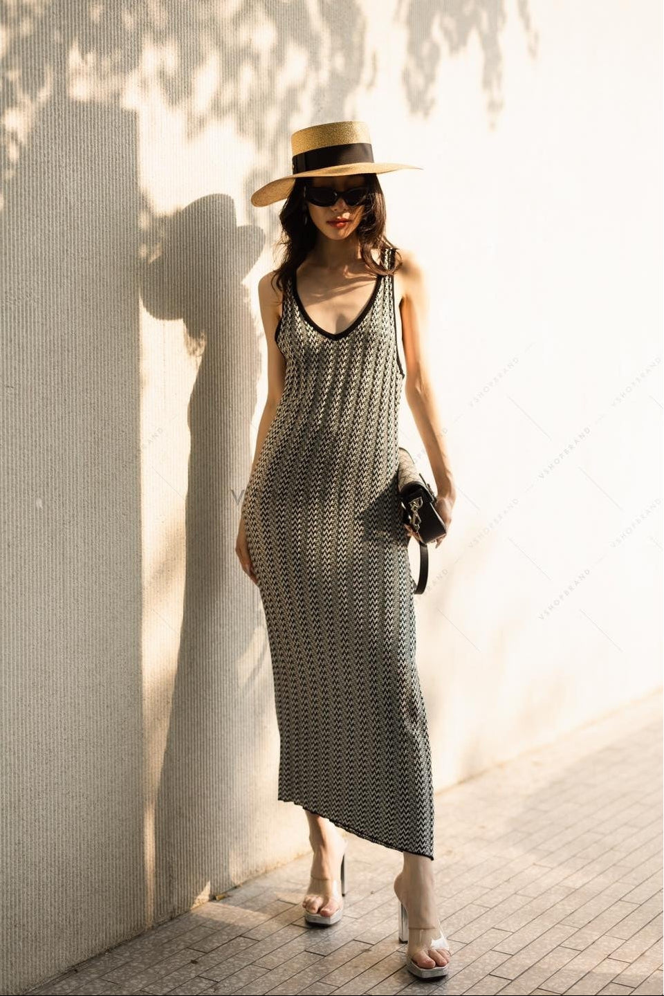 Women's Dress V-neck Wave Pattern Knitted Sleeveless Summer