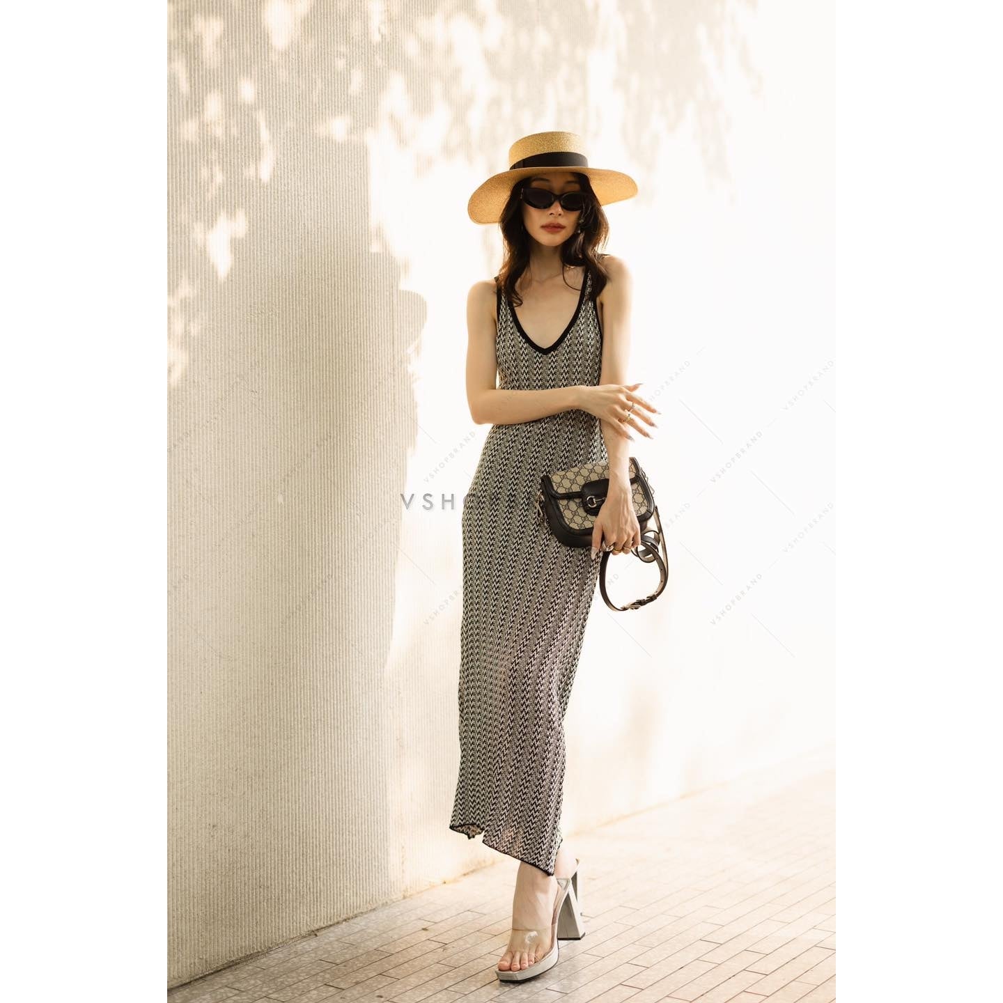 Women's Dress V-neck Wave Pattern Knitted Sleeveless Summer