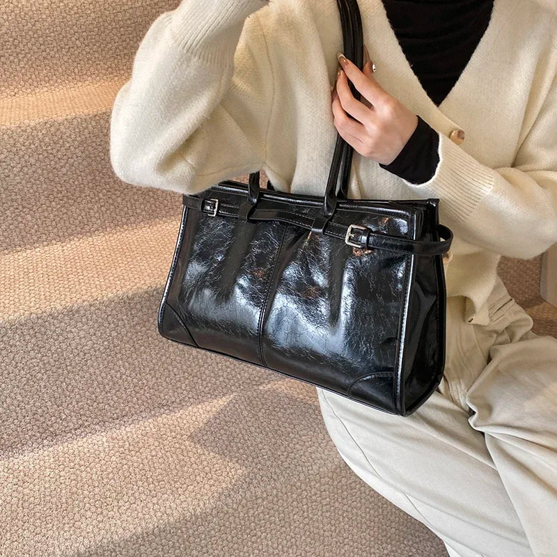 Black tote bag for women